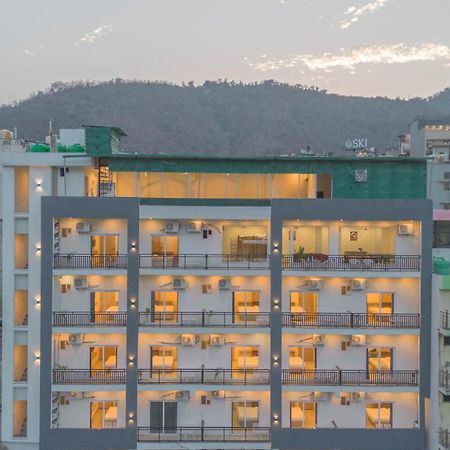 Perfectstayz Alpine Near Laxman Jhula Rishīkesh Exterior foto