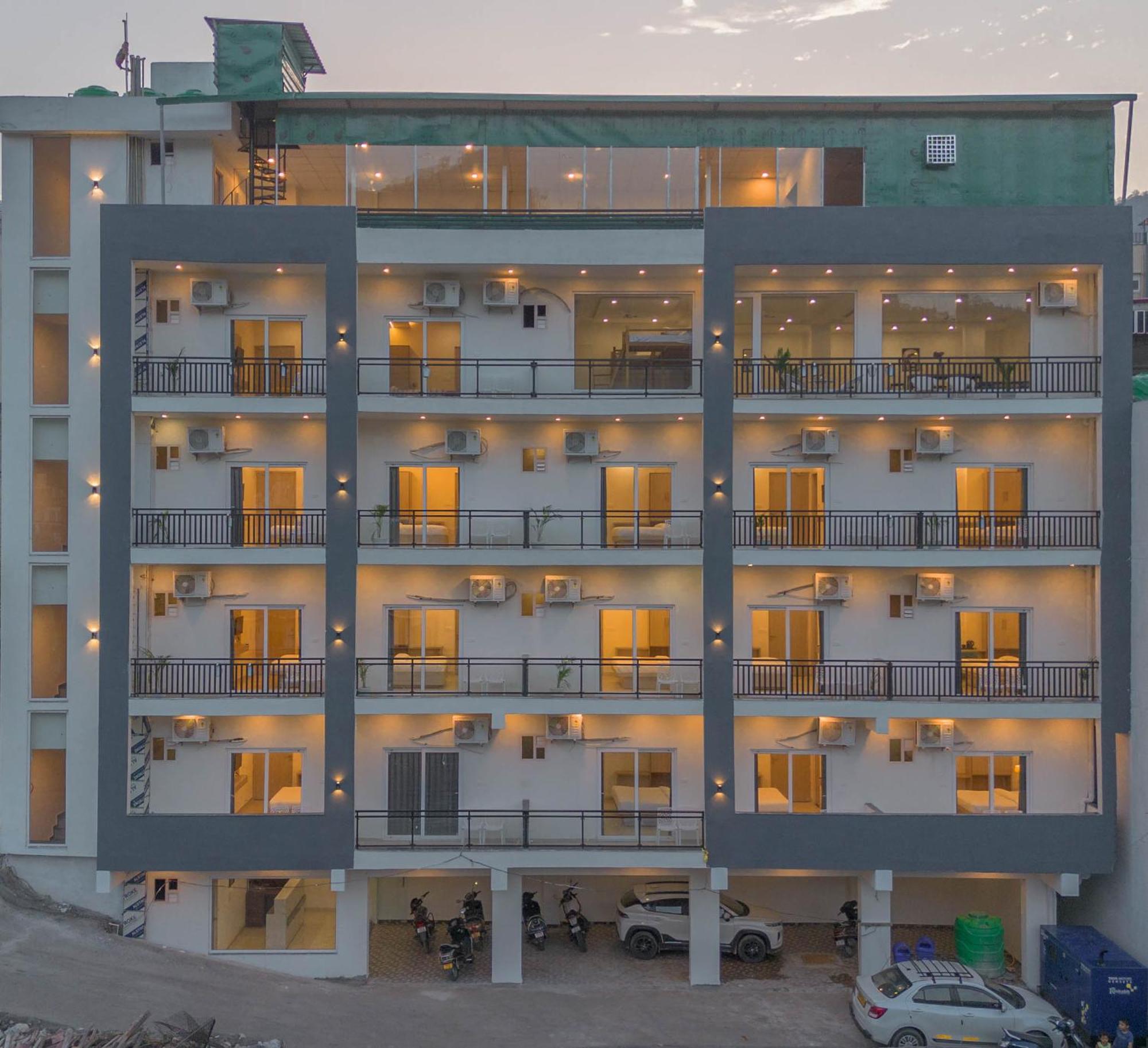 Perfectstayz Alpine Near Laxman Jhula Rishīkesh Exterior foto